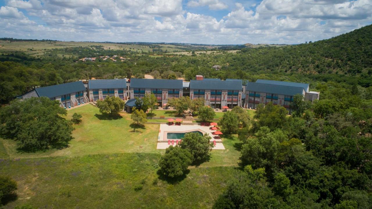 26° South Bush Boho Hotel Muldersdrift Exterior photo